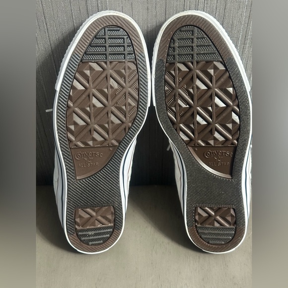 Men's Converse Chuck Taylor All Star High Street Low Casual Sneakers - Picture 7 of 9